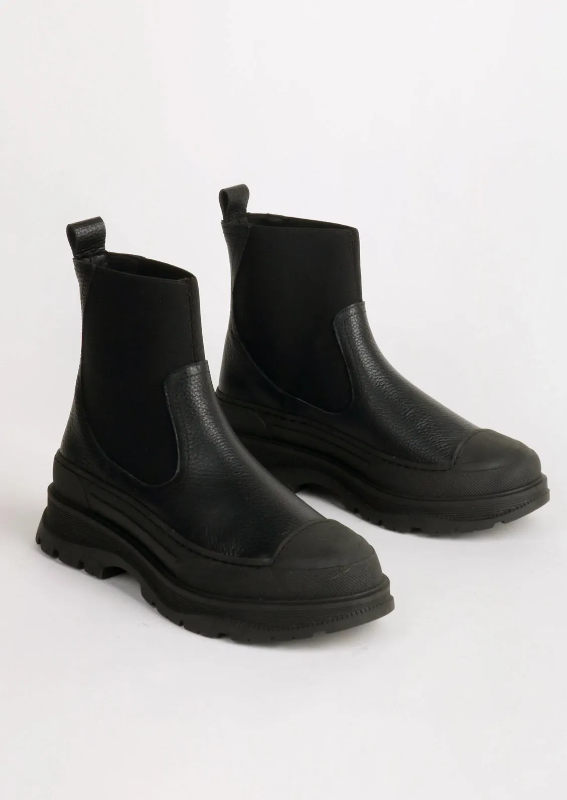 Court Lug Sole Boot