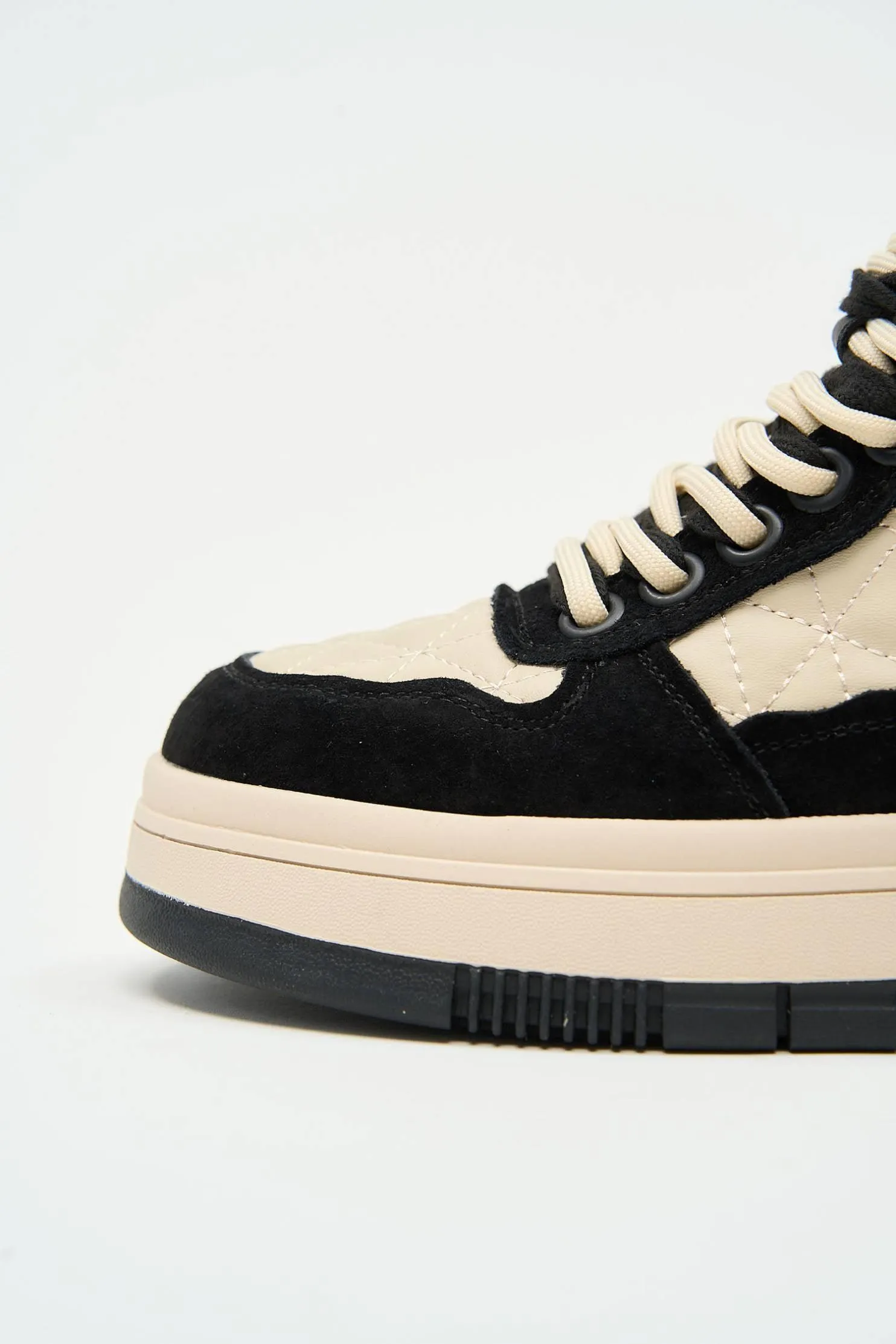 Crue Black