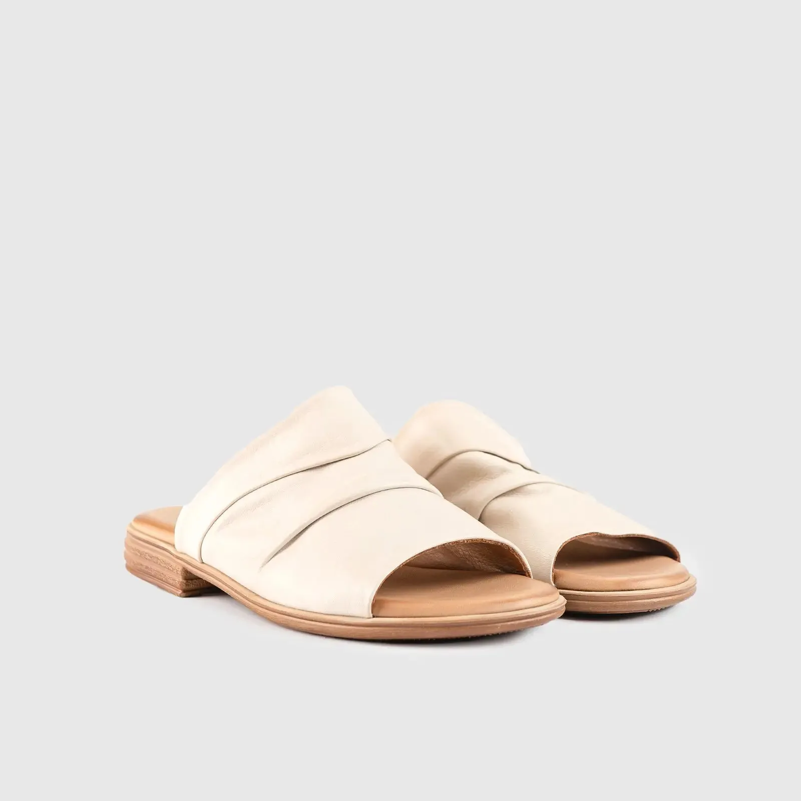 Leather Flat Comfort Sandals 8540 Beige