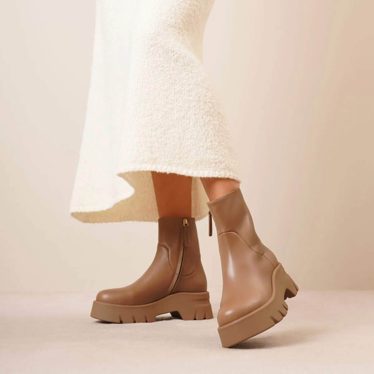 Montey beige leather boots