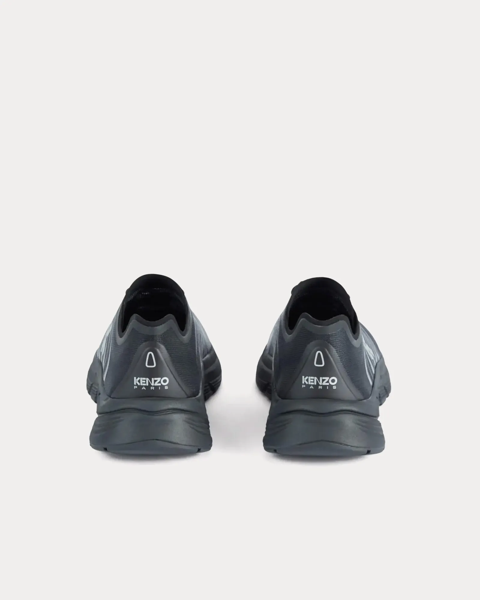 Pace 2.0 Black Low Top Sneakers