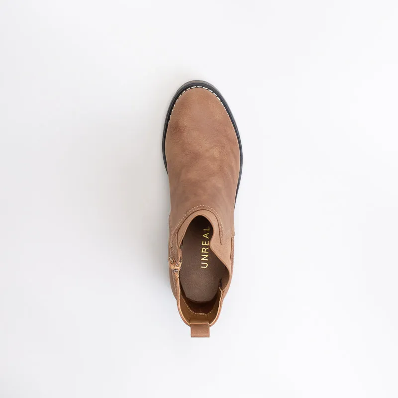 Unreal Women Elastic Cleated Chelsea Boot _ 146866