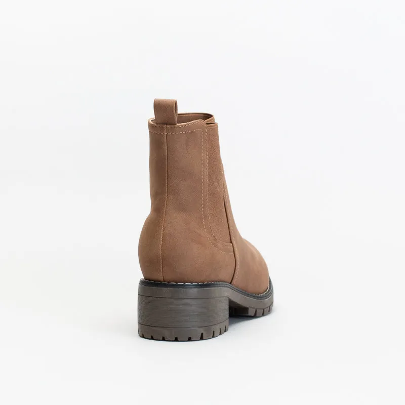 Unreal Women Elastic Cleated Chelsea Boot _ 146866