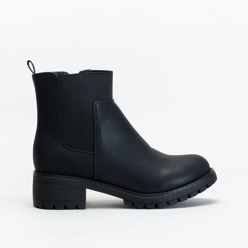 Unreal Women Elastic Cleated Chelsea Boot _ 146866